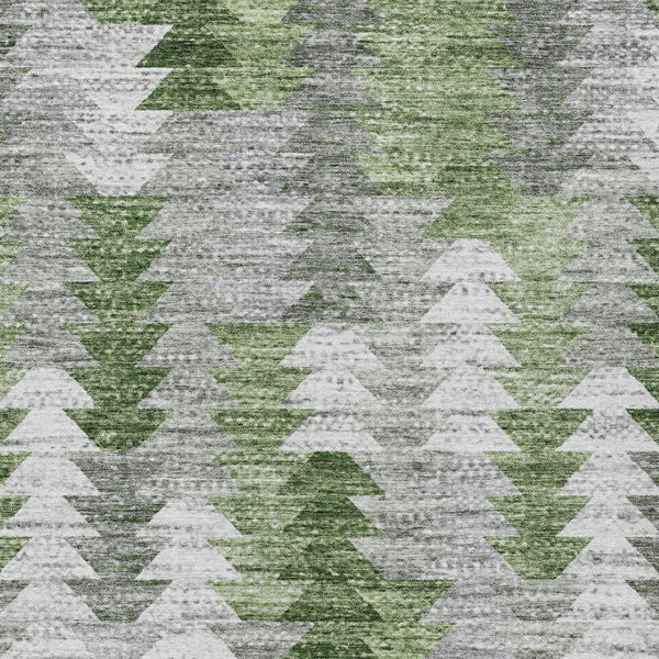 HomeRoots 5' Geometric Green Area Rug - Durable, Washable Indoor/Outdoor Design for Modern Spaces and High Traffic 8' X 10' 579508