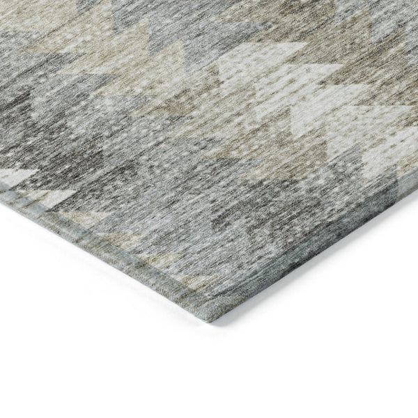 HomeRoots 5' Stylish Geometric Taupe Beige Tan Indoor Outdoor Area Rug for Modern Living Spaces & Patios 5' X 8' 579518
