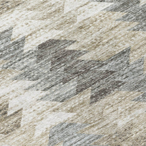 HomeRoots 5' Stylish Geometric Taupe Beige Tan Indoor Outdoor Area Rug for Modern Living Spaces & Patios 8' Round 579519