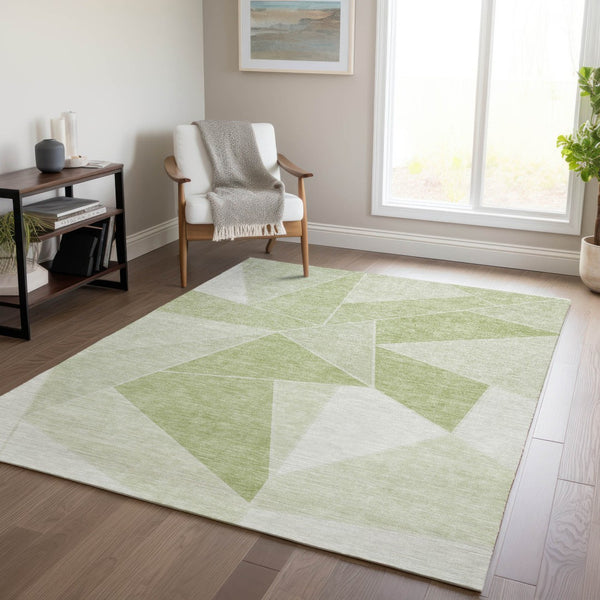 Homeroots 3' Geometric Artichoke Green Area Rug - Stylish Washable Design For Indoor & Outdoor Spaces 5' X 8' Polyester 579524