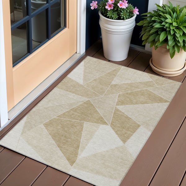 Homeroots 3' Geometric Artichoke Green Area Rug - Stylish Washable Design For Indoor & Outdoor Spaces 3' X 5' Polyester 579529