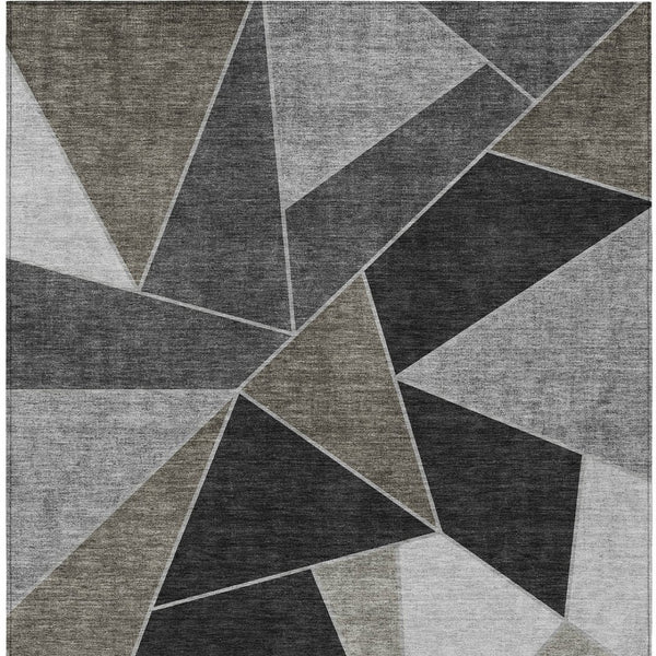 Homeroots 3' Geometric Artichoke Green Area Rug - Stylish Washable Design For Indoor & Outdoor Spaces 9' X 12' Polyester 579557