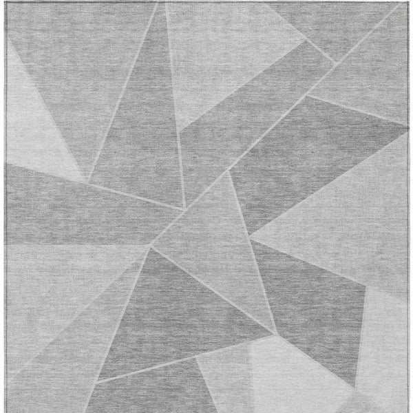 Homeroots 3' Geometric Artichoke Green Area Rug - Stylish Washable Design For Indoor & Outdoor Spaces 5' X 8' Polyester 579560