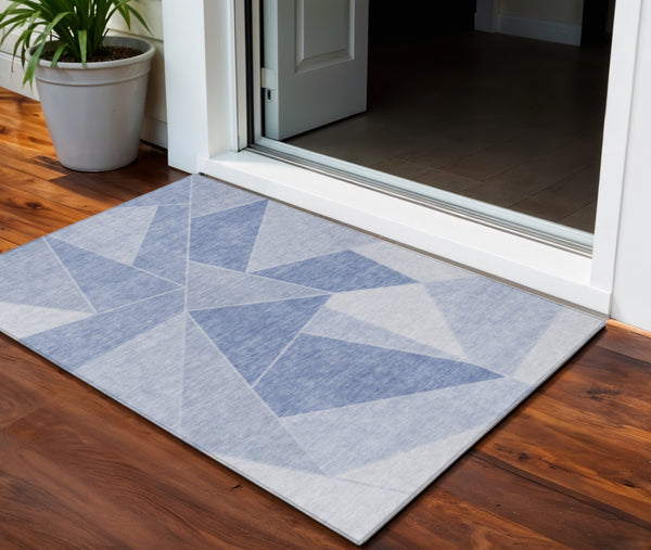 Homeroots 3' Geometric Artichoke Green Area Rug - Stylish Washable Design For Indoor & Outdoor Spaces 3' X 5' Polyester 579577