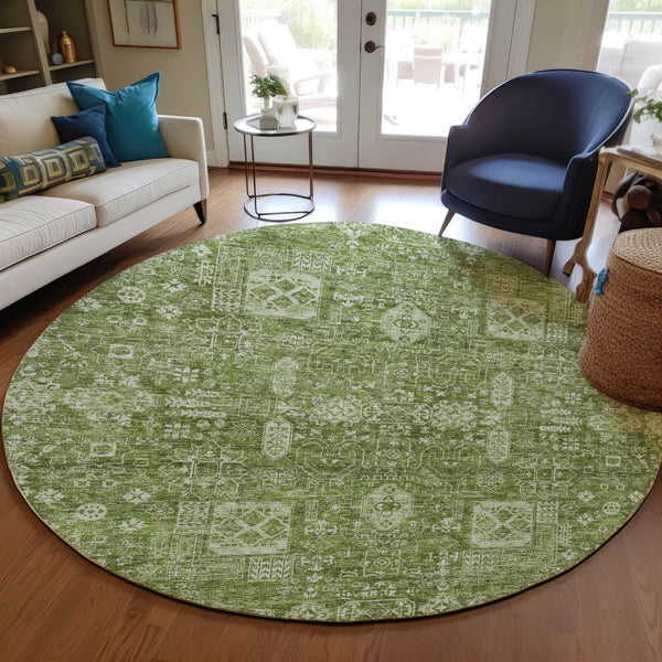 Homeroots 3' Artichoke Green & Ivory Oriental Washable Area Rug - Durable Indoor/Outdoor Design For Every Space 8' Round Polyester 579591