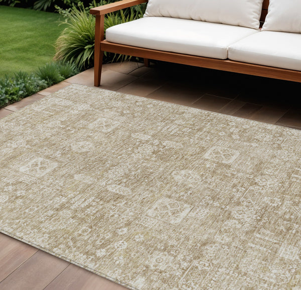 Homeroots 3' Artichoke Green & Ivory Oriental Washable Area Rug - Durable Indoor/Outdoor Design For Every Space 10' X 14' Polyester 579600