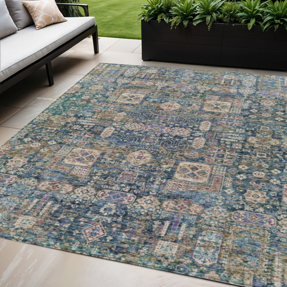 HomeRoots 5' Classic Oriental Washable Indoor Outdoor Area Rug in Green, Navy Blue & Ivory for All Spaces 5' X 8' 579632
