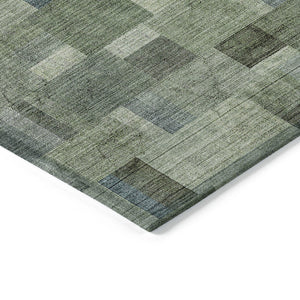 Homeroots 3' Geometric Washable Indoor Outdoor Area Rug In Green And Mint – Stylish, Durable, And Versatile! 5' X 8' Polyester 579668