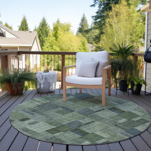 Homeroots 3' Geometric Washable Indoor Outdoor Area Rug In Green And Mint – Stylish, Durable, And Versatile! 8' Round Polyester 579669