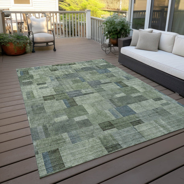 Homeroots 3' Geometric Washable Indoor Outdoor Area Rug In Green And Mint – Stylish, Durable, And Versatile! 9' X 12' Polyester 579671
