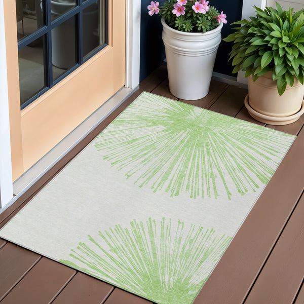 Homeroots 3' Artichoke Green And Ivory Abstract Washable Area Rug For Stylish Indoor Outdoor Spaces 3' X 5' Polyester 579745