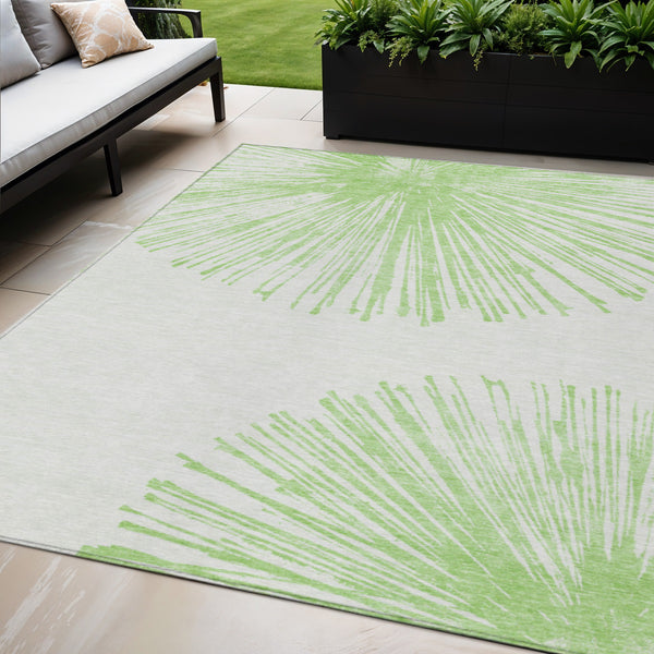 Homeroots 3' Artichoke Green And Ivory Abstract Washable Area Rug For Stylish Indoor Outdoor Spaces 5' X 8' Polyester 579746