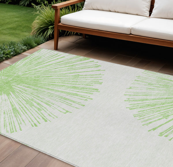 Homeroots 3' Artichoke Green And Ivory Abstract Washable Area Rug For Stylish Indoor Outdoor Spaces 9' X 12' Polyester 579749
