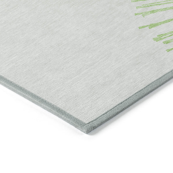 Homeroots 3' Artichoke Green And Ivory Abstract Washable Area Rug For Stylish Indoor Outdoor Spaces 9' X 12' Polyester 579749