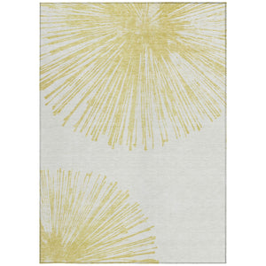 Homeroots 3' Artichoke Green And Ivory Abstract Washable Area Rug For Stylish Indoor Outdoor Spaces 5' X 8' Polyester 579752