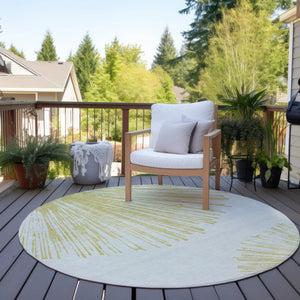 Homeroots 3' Artichoke Green And Ivory Abstract Washable Area Rug For Stylish Indoor Outdoor Spaces 8' Round Polyester 579753