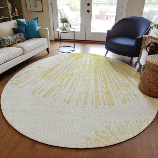 Homeroots 3' Artichoke Green And Ivory Abstract Washable Area Rug For Stylish Indoor Outdoor Spaces 8' Round Polyester 579753