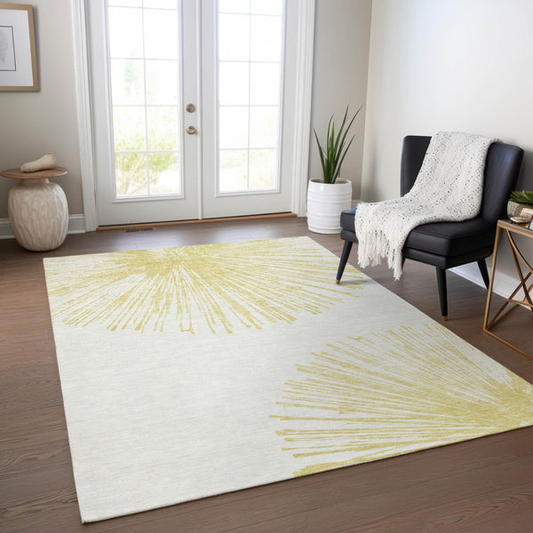 Homeroots 3' Artichoke Green And Ivory Abstract Washable Area Rug For Stylish Indoor Outdoor Spaces 10' X 14' Polyester 579756