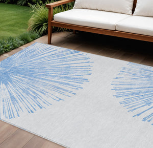 Homeroots 3' Artichoke Green And Ivory Abstract Washable Area Rug For Stylish Indoor Outdoor Spaces 9' X 12' Polyester 579767