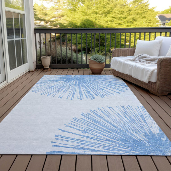 Homeroots 3' Artichoke Green And Ivory Abstract Washable Area Rug For Stylish Indoor Outdoor Spaces 10' X 14' Polyester 579768