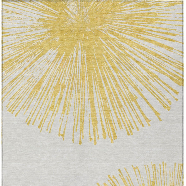 Homeroots 3' Artichoke Green And Ivory Abstract Washable Area Rug For Stylish Indoor Outdoor Spaces 3' X 5' Polyester 579769