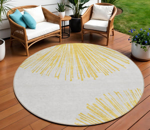 Homeroots 3' Artichoke Green And Ivory Abstract Washable Area Rug For Stylish Indoor Outdoor Spaces 8' Round Polyester 579771