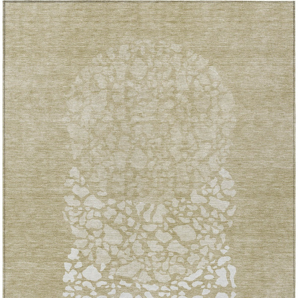 Homeroots 3' Beige Tan And Taupe Abstract Washable Area Rug For Indoor And Outdoor High Traffic Spaces 5' X 8' Polyester 579788
