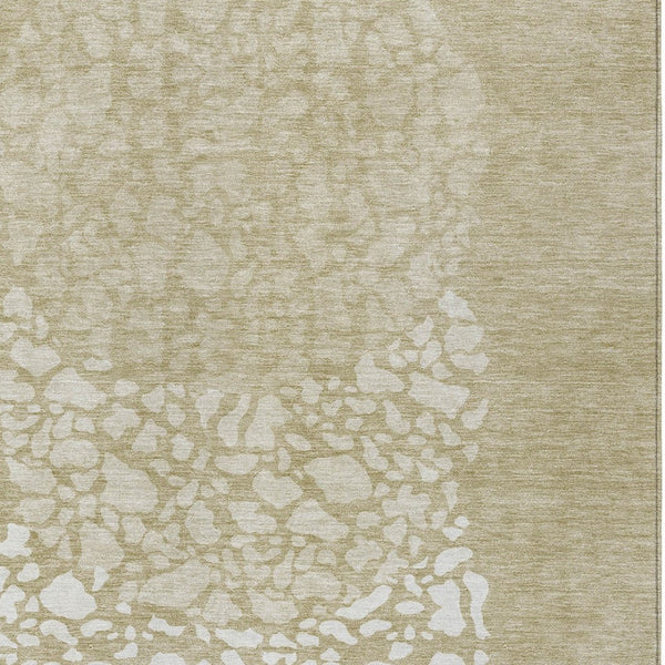 Homeroots 3' Beige Tan And Taupe Abstract Washable Area Rug For Indoor And Outdoor High Traffic Spaces 5' X 8' Polyester 579788