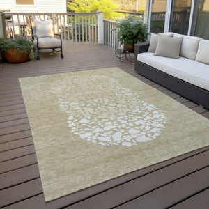 Homeroots 3' Beige Tan And Taupe Abstract Washable Area Rug For Indoor And Outdoor High Traffic Spaces 9' X 12' Polyester 579791