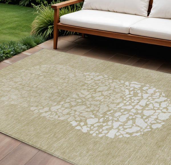 Homeroots 3' Beige Tan And Taupe Abstract Washable Area Rug For Indoor And Outdoor High Traffic Spaces 10' X 14' Polyester 579792