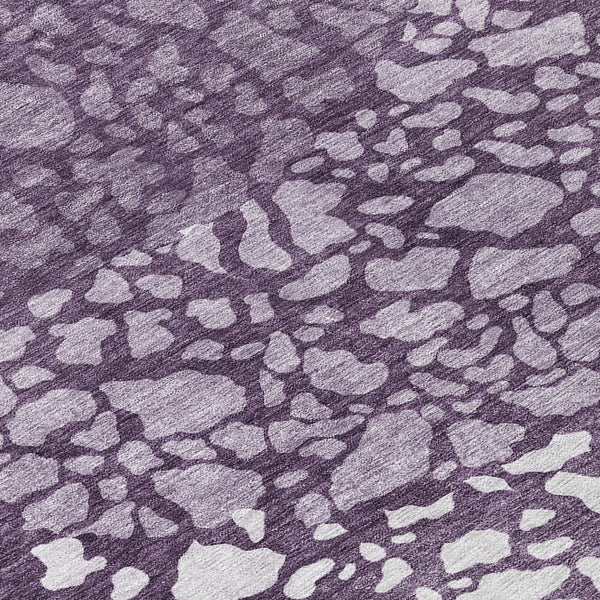 Homeroots 3' Beige Tan And Taupe Abstract Washable Area Rug For Indoor And Outdoor High Traffic Spaces 8' Round Polyester 579807