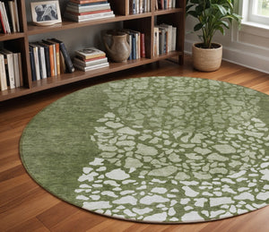 Homeroots 3' Beige Tan And Taupe Abstract Washable Area Rug For Indoor And Outdoor High Traffic Spaces 8' Round Polyester 579813