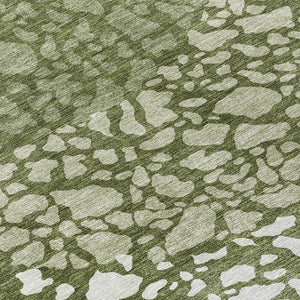 Homeroots 3' Beige Tan And Taupe Abstract Washable Area Rug For Indoor And Outdoor High Traffic Spaces 8' Round Polyester 579813