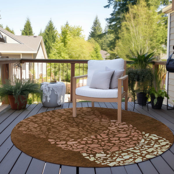 Homeroots 3' Beige Tan And Taupe Abstract Washable Area Rug For Indoor And Outdoor High Traffic Spaces 8' Round Polyester 579819