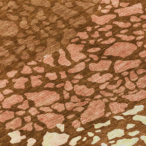 Homeroots 3' Beige Tan And Taupe Abstract Washable Area Rug For Indoor And Outdoor High Traffic Spaces 8' Round Polyester 579819