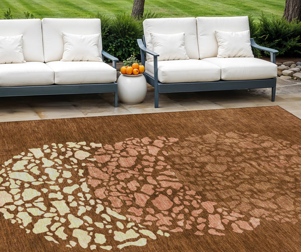 Homeroots 3' Beige Tan And Taupe Abstract Washable Area Rug For Indoor And Outdoor High Traffic Spaces 10' X 14' Polyester 579822