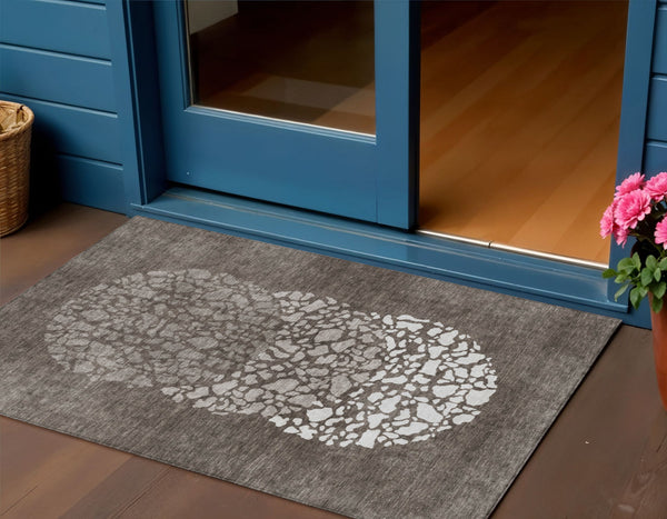 Homeroots 3' Beige Tan And Taupe Abstract Washable Area Rug For Indoor And Outdoor High Traffic Spaces 3' X 5' Polyester 579823