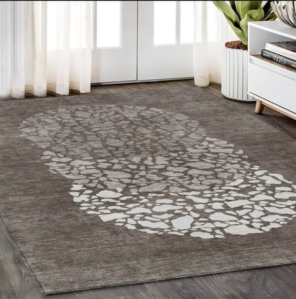 Homeroots 3' Beige Tan And Taupe Abstract Washable Area Rug For Indoor And Outdoor High Traffic Spaces 5' X 8' Polyester 579824