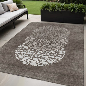 Homeroots 3' Beige Tan And Taupe Abstract Washable Area Rug For Indoor And Outdoor High Traffic Spaces 5' X 8' Polyester 579824