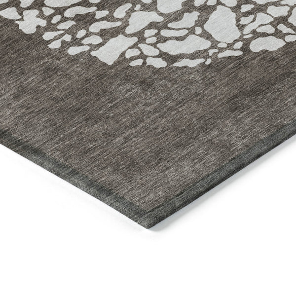 Homeroots 3' Beige Tan And Taupe Abstract Washable Area Rug For Indoor And Outdoor High Traffic Spaces 5' X 8' Polyester 579824