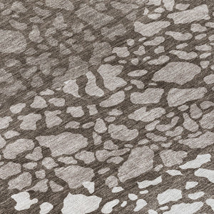 Homeroots 3' Beige Tan And Taupe Abstract Washable Area Rug For Indoor And Outdoor High Traffic Spaces 8' Round Polyester 579825