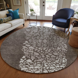 Homeroots 3' Beige Tan And Taupe Abstract Washable Area Rug For Indoor And Outdoor High Traffic Spaces 8' Round Polyester 579825
