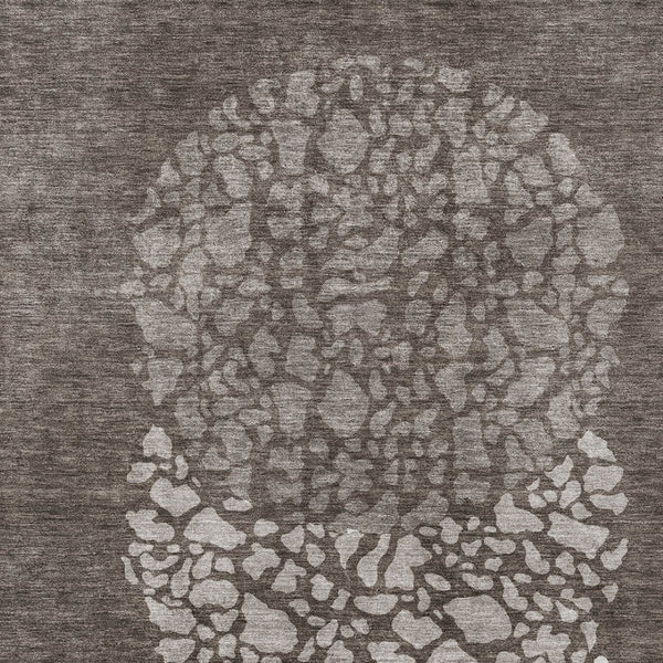 Homeroots 3' Beige Tan And Taupe Abstract Washable Area Rug For Indoor And Outdoor High Traffic Spaces 8' X 10' Polyester 579826