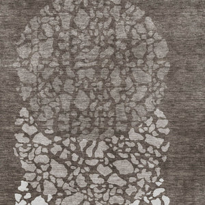 Homeroots 3' Beige Tan And Taupe Abstract Washable Area Rug For Indoor And Outdoor High Traffic Spaces 9' X 12' Polyester 579827