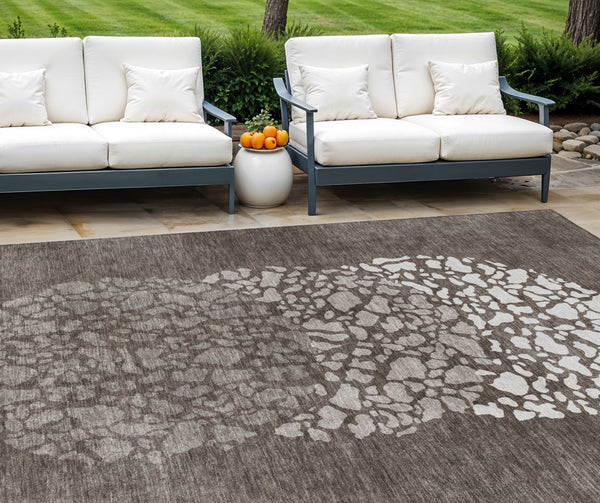 Homeroots 3' Beige Tan And Taupe Abstract Washable Area Rug For Indoor And Outdoor High Traffic Spaces 10' X 14' Polyester 579828