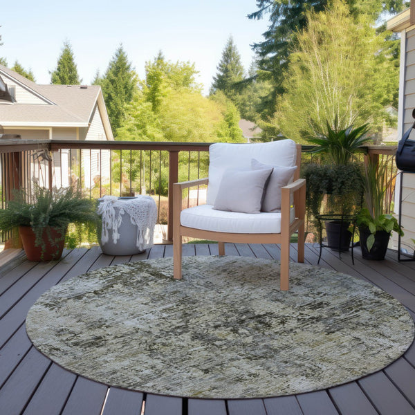 Homeroots 3' Abstract Taupe Beige And Gray Washable Area Rug For Indoor And Outdoor Spaces, Durable Design 8' Round Polyester 579831