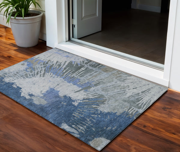 Homeroots 3' Denim Blue Abstract Area Rug – Stylish Washable Design For Indoor & Outdoor Spaces, Durable & Chic 3' X 5' Polyester 579835