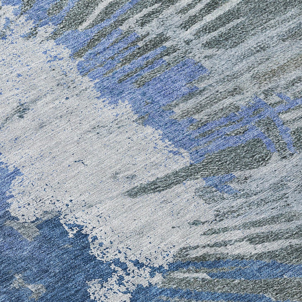 Homeroots 3' Denim Blue Abstract Area Rug – Stylish Washable Design For Indoor & Outdoor Spaces, Durable & Chic 3' X 5' Polyester 579835