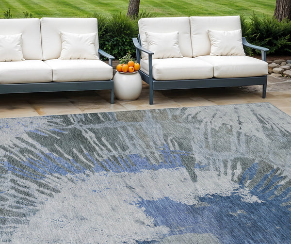 Homeroots 3' Denim Blue Abstract Area Rug – Stylish Washable Design For Indoor & Outdoor Spaces, Durable & Chic 9' X 12' Polyester 579839