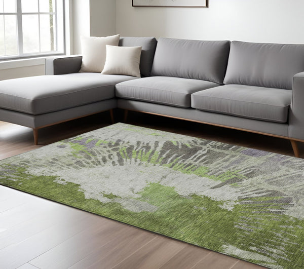 Homeroots 3' Denim Blue Abstract Area Rug – Stylish Washable Design For Indoor & Outdoor Spaces, Durable & Chic 10' X 14' Polyester 579852